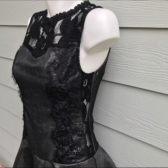 NWT: ASTR Sleeveless Lace Dress - Picture 2 of 2